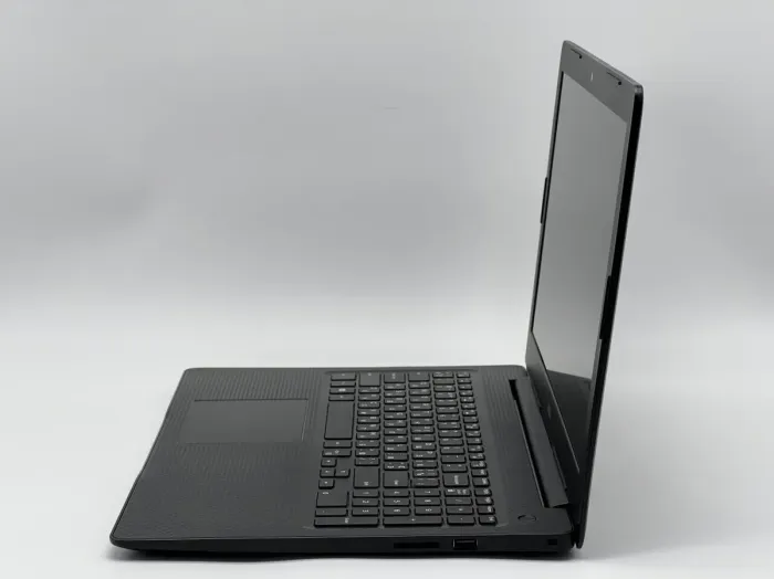 Ноутбук Б-клас Dell Latitude 3584 / 15.6" (1920x1080) TN / Intel Core i3-7020U (2 (4) ядра по 2.3 GHz) / 8 GB DDR4 / 120 GB SSD / Intel HD Graphics 620 / WebCam б/в - зображення 4