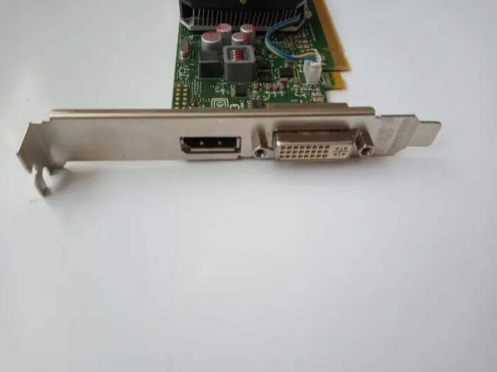 Дискретна відеокарта nVidia Quadro K600, 1 GB DDR3, 128-bit, 1x DVI, 1x DP для встановлення в системний блок б/в - зображення 3