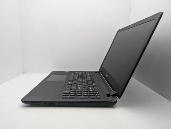 Ноутбук Acer Aspire ES1-533 / 15.6" (1366x768) TN / Intel Celeron N3350 (2 ядра по 1.1 - 2.4 GHz) / 6 GB DDR3 / 120 GB SSD / Intel HD Graphics 500 / WebCam б/в - зображення 5