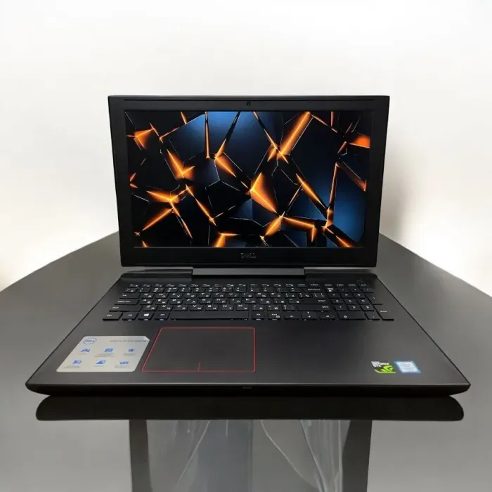 Ігровий ноутбук Dell Inspiron G5 5587 / 15.6" (1920x1080) IPS / Intel Core i7-7700HQ (4 (8) ядра по 2.8 - 3.8 GHz) / 16 GB DDR4 / 512 GB SSD + 1000 GB HDD / nVidia GeForce GTX 1060 Max-Q, 6 GB GDDR5, 192-bit / WebCam / Без АКБ б/в - зображення 2