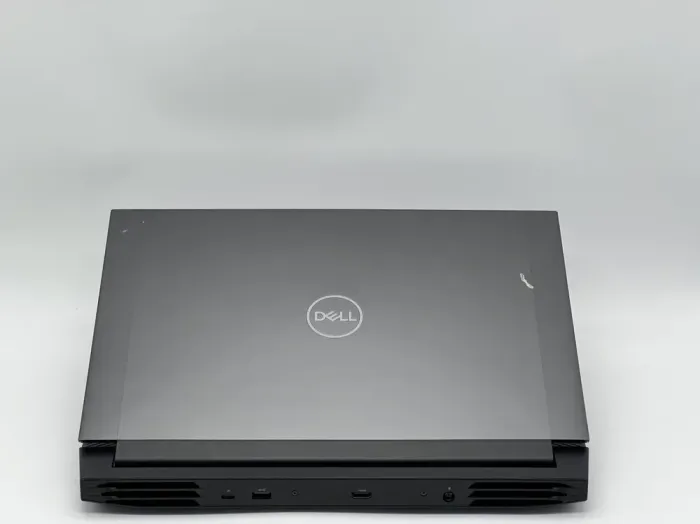 Ігровий ноутбук Dell Inspiron G15 5515 Special Edition / 15.6" (1920x1080) IPS / Intel Core i7-11800H (8 (16) ядра по 2.3 - 4.6 GHz) / 16 GB DDR4 / 480 GB SSD / nVidia GeForce RTX 3050 Ti, 4 GB GDDR6, 128-bit / WebCam б/в - зображення 6