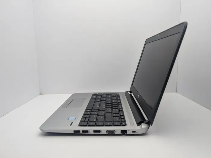 Ноутбук HP ProBook 430 G3 / 13.3" (1366x768) TN / Intel Core i5-6200U (2 (4) ядра по 2.3 - 2.8 GHz) / 4 GB DDR4 / 128 GB SSD / Intel HD Graphics 520 / WebCam / HDMI б/в - зображення 6