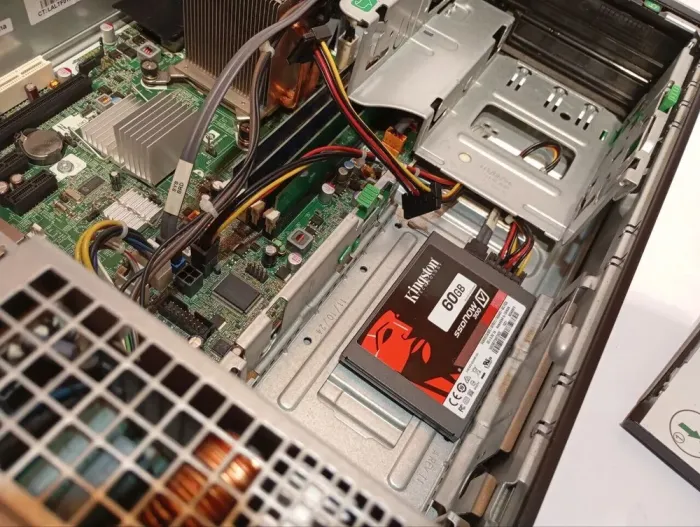 ПК HP Compaq 6005 Pro SFF / AMD Athlon II X2 220 (2 ядра по 2.8 GHz) / 8 GB DDR3 / 60 GB SSD / AMD Radeon HD Graphics / Win 7 б/в - зображення 6