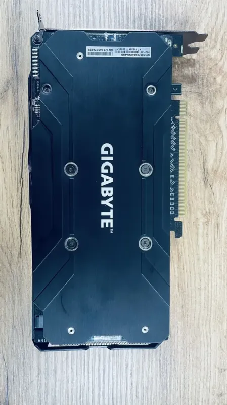 Дискретна відеокарта AMD Gigabyte Radeon RX 570 Gaming, 4 GB GDDR5, 256-bit (GV-RX570GAMING-4GD) / 1x DVI, 1x HDMI, 3x DP б/в - зображення 4