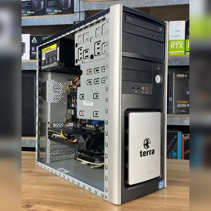 Ігровий ПК Terra s1150 Black Tower / Intel Core i5-4590 (4 ядра по 3.3 - 3.7 GHz) / 16 GB DDR3 / 120 GB SSD + 750 GB HDD / AMD Radeon RX 570, 8GB GDDR5, 256-bit / 600W б/в - зображення 4