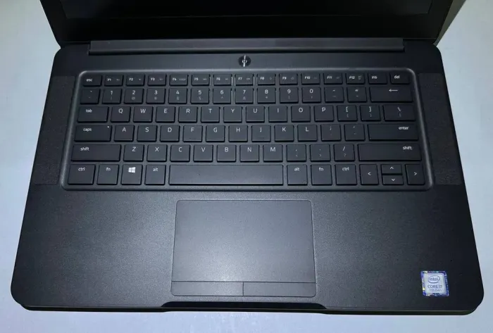 Ігровий ноутбук Razer Blade 14 RZ09-0195 / 14" (1920x1080) IPS / Intel Core i7-7700HQ (4 (8) ядра по 2.8 - 3.8 GHz) / 16 GB DDR4 / 512 GB SSD / nVidia GeForce GTX 1060, 6 GB GDDR5, 192-bit / WebCam б/в - зображення 3