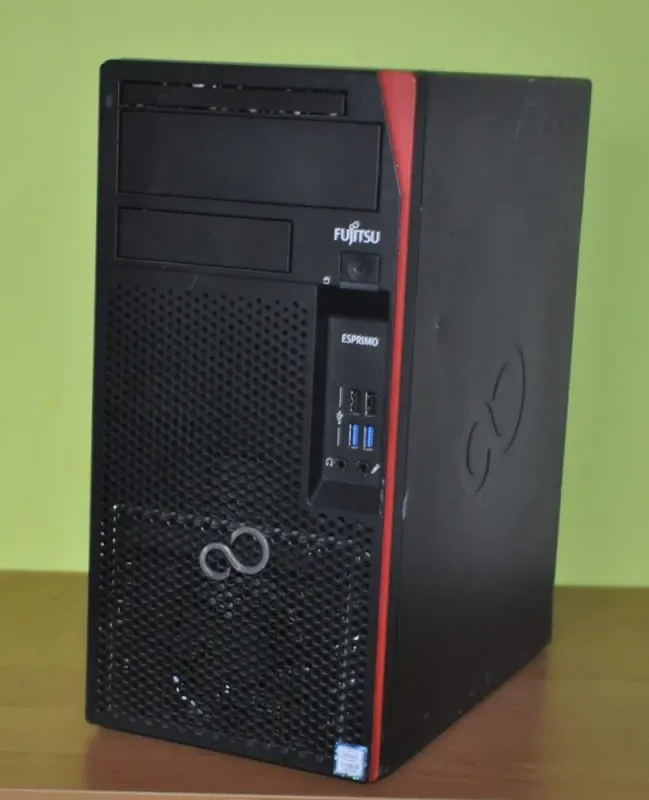 Комп'ютер Б-клас Fujitsu Esprimo P957 E90 Tower / Intel Core i5-6500 (4 ядра по 3.2 - 3.6 GHz) / 8 GB DDR4 / 120 GB SSD + 250 GB HDD / Intel HD Graphics 530 б/в - зображення 3