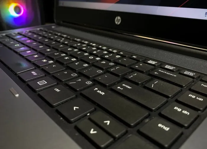 Ноутбук HP ProBook MT41 / 14" (1366x768) TN / AMD A4-5150M (2 ядра по 2.7 - 3.3 GHz) / 4 GB DDR3 / 250 GB HDD / AMD Radeon HD 8350G б/в - зображення 4