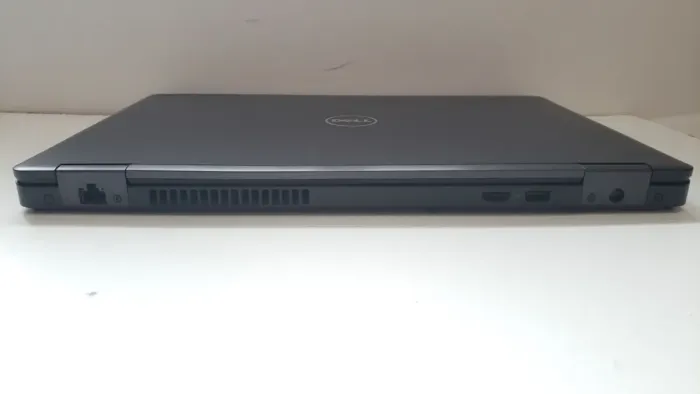 Мобільна робоча станція Б-класу Dell Precision 3520 / 15,6" (1920x1080) IPS / Intel Xeon E3-1505M v6 (4 (8) ядра по 3.0 - 4.0 GHz) / 16 GB DDR4 / 512 GB SSD M.2 / nVidia Quadro M620, 2 GB GDDR5, 128-bit / WebCam б/в - зображення 6