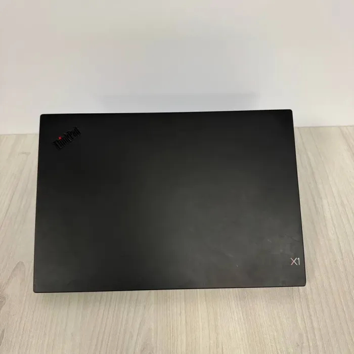Ігровий ультрабук Lenovo ThinkPad X1 Extreme / 15,6" (3840x2160) IPS / Intel Core i7-8850H (6 (12) ядер по 2,6 - 4,3 ГГц) / 16 ГБ DDR4 / 512 ГБ SSD NVMe / nVidia GeForce GTX 1050 Ti Max-Q, 4 ГБ GDDR5, 128-біт / WebCam б/в - зображення 3