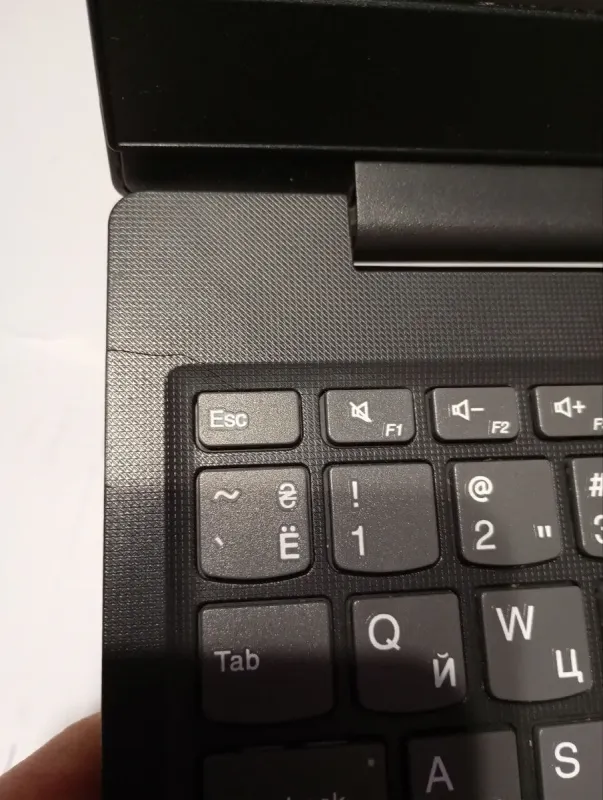 Ноутбук Б-клас Lenovo IdeaPad S145-15IKB / 15.6" (1920x1080) TN / Intel Core i3-8130U (2 (4) ядра по 2.2 -3.4 GHz) / 8 GB DDR4 / 120 GB SSD / Intel UHD Graphics 620 / WebCam б/в - зображення 10