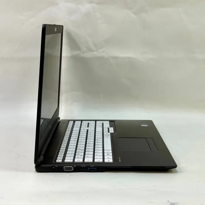 Ноутбук Fujitsu Lifebook U757 / 15.6" (1920x1080) IPS / Intel Core i5-6200U (2 (4) ядра по 2.3 - 2.8 GHz) / 8 GB DDR4 / 256 GB SSD / Intel HD Graphics 520 / WebCam / 3G / Windows 10 Pro б/в - зображення 5