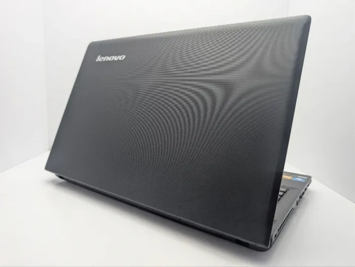 Ноутбук Lenovo G500 / 15.6" (1366x768) TN / Intel Core i3-3110M (2 (4) ядра по 2.4 GHz) / 8 GB DDR3 / 120 GB SSD / Intel HD Graphics 4000 / WebCam / DVD-ROM б/в - зображення 8
