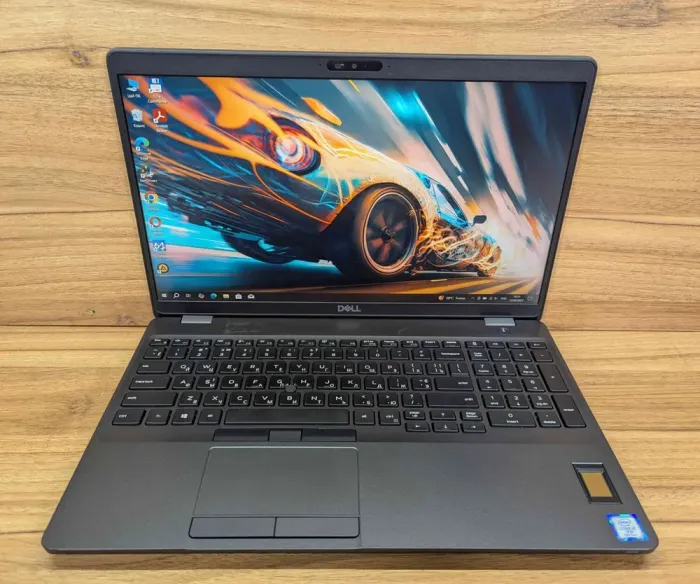 Ноутбук Dell Precision 3540 / 15.6" (1920x1080) IPS / Intel Core i7-8665U (4 (8) ядра по 1.9 - 4.8 GHz) / 16 GB DDR4 / 512 GB SSD / AMD Radeon Pro WX 2100, 2 GB GDDR5, 64-bit / WebCam / TouchID / Windows 10 б/в - зображення 2