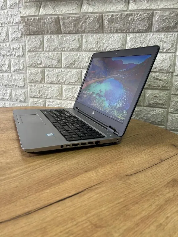 Ноутбук Б-клас HP ProBook 650 G3 / 15.6" (1920x1080) TN / Intel Core i5-7200U (2 (4) ядра по 2.5 - 3.1 GHz) / 8 GB DDR4 / 256 GB SSD / Intel HD Graphics 620 / WebCam б/в - зображення 5