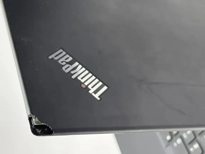 Ультрабук Б-клас Lenovo ThinkPad T590 / 15.6" (1920x1080) IPS / Intel Core i5-8265U (4 (8) ядра по 1.6 - 3.9 GHz) / 8 GB DDR4 / 256 GB SSD / nVidia GeForce MX250, 2 GB GDDR5, 64-bit / WebCam / Win 10 Pro б/в - зображення 6