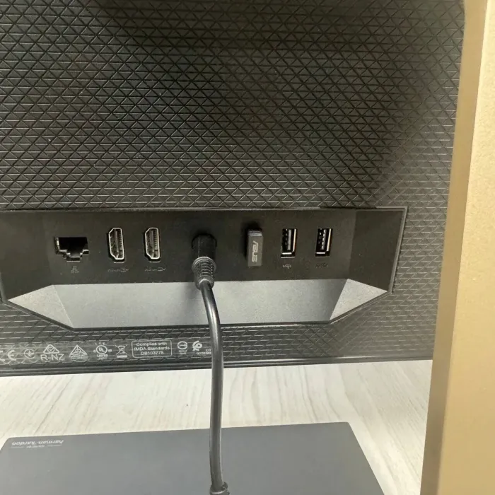 Моноблок Asus Zen AiO F5401WUA / 23,8" (1920x1080) IPS / AMD Ryzen 5 5500U (6 (12) ядер по 2,1 - 4,0 ГГц) / 16 ГБ DDR4 / 512 ГБ SSD / AMD Radeon RX Vega 7 / WebCam б/в - зображення 7