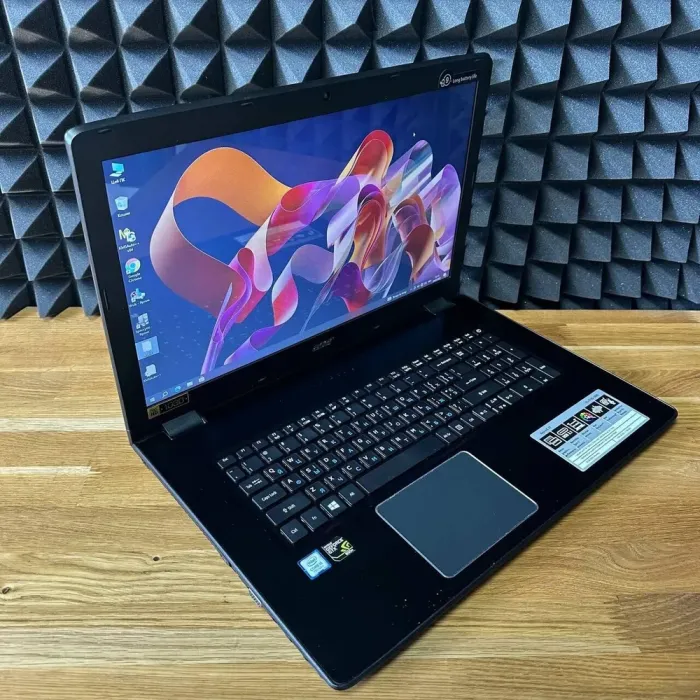 Ноутбук Б-клас Acer Aspire E5-774 / 17.3" (1600x900) TN / Intel Core i5-7200U (2 (4) ядра по 2.5 - 3.1 GHz) / 16 GB DDR4 / 360 GB SSD / nVidia GeForce 950M, 4 GB GDDR3, 128-bit / WebCam / DVD-ROM б/в - зображення 3