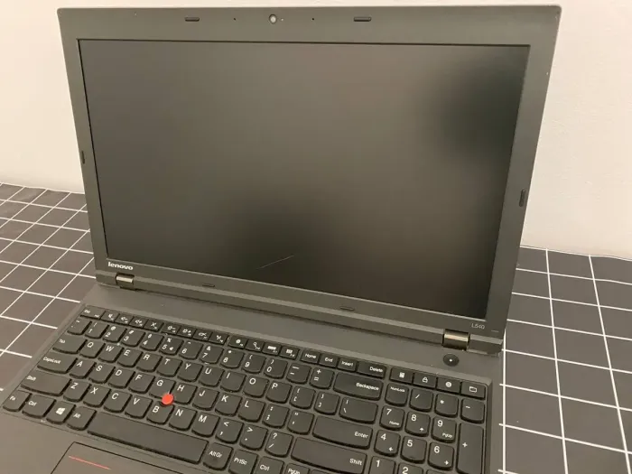 Ноутбук Б-клас Lenovo ThinkPad L540 / 15.6" (1366x768) TN / Intel Core i3-4000M (2 (4) ядра по 2.4 GHz) / 4 GB DDR3 / 120 GB SSD / Intel HD Graphics 4600 / WebCam / miniDP б/в - зображення 3