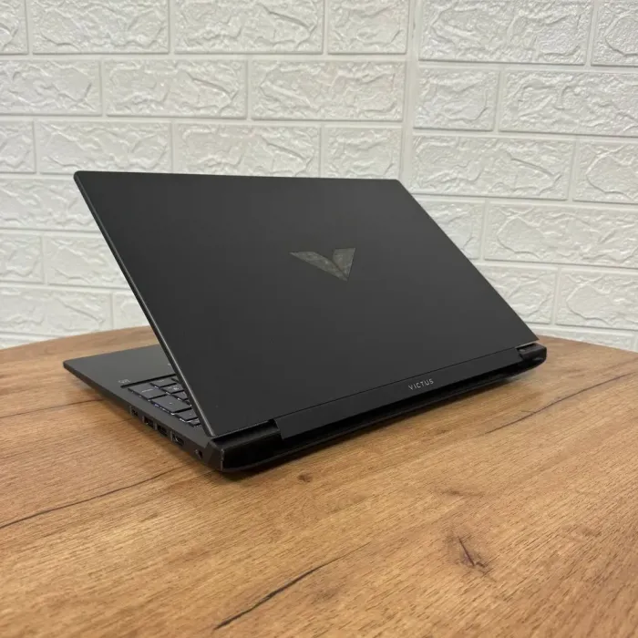 Ігровий ноутбук HP Victus Gaming 16-r0073cl / 16.1" (1920x1080) IPS / Intel Core i7-13700HX (16 (24) ядер по 2.1 - 5.0 GHz) / 16 GB DDR5 / 512 GB SSD NVMe / nVidia GeForce RTX 4060, 8 GB GDDR6, 128-bit / WebCam б/в - зображення 6