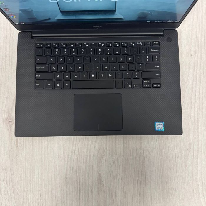 Ігровий ультрабук Б-клас Dell XPS 15 9570 / 15.6" (1920x1080) IPS / Intel Core i5-8300H (4 (8) ядра по 2.3 - 4.0 GHz) / 8 GB DDR4 / 256 GB SSD NVMe / nVidia GeForce GTX 1050, 4 GB GDDR5, 128-bit / WebCam б/в - зображення 7