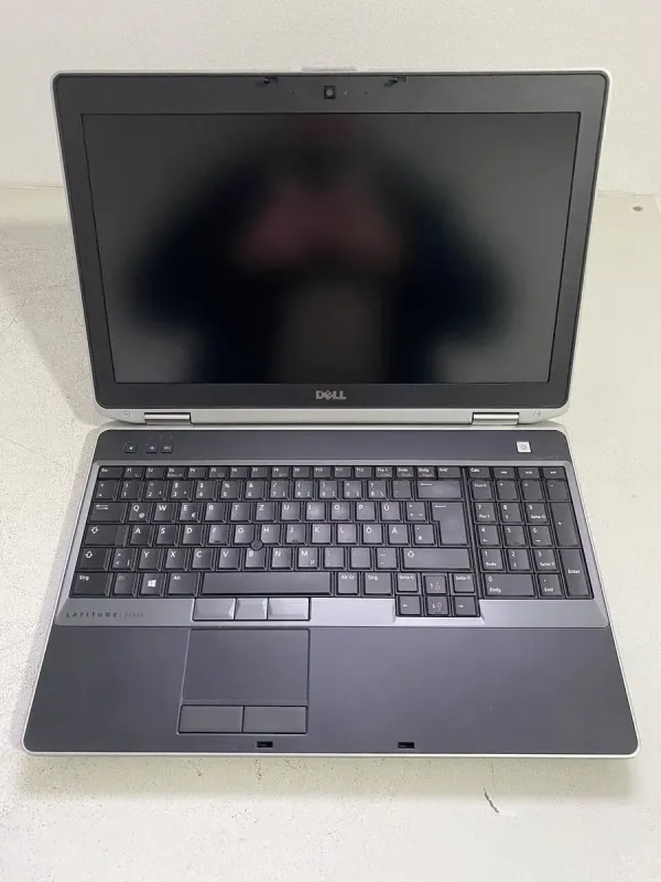 Ноутбук Dell Latitude E6530 / 15.6" (1920x1080) TN / Intel Core i5-3340M (2 (4) ядра по 2.7 - 3.4 GHz) / 8 GB DDR3 / 128 GB SSD / Intel HD Graphics 4000 / WebCam / DVD-ROM б/в - зображення 2