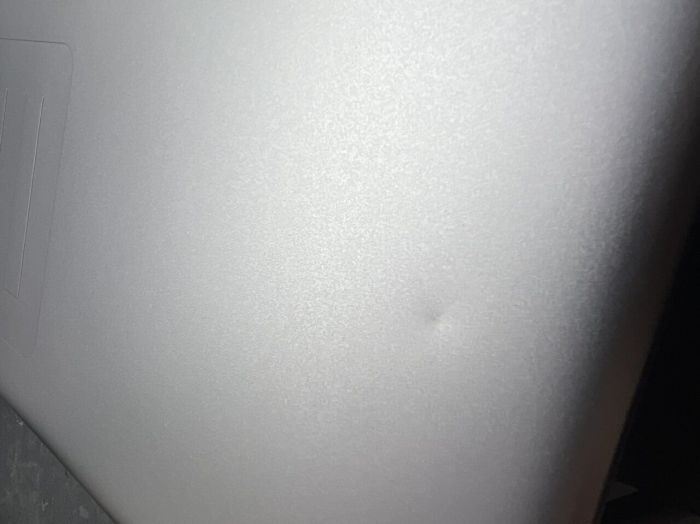 Ігровий ноутбук Б-класу Dell Alienware m18 R1 AMD / 18" (1920x1200) IPS / AMD Ryzen 9 7845HX (12 (24) ядер по 3,0 - 5,2 ГГц) / 32 ГБ DDR5 / 960 ГБ SSD / nVidia GeForce RTX 4070, 8 ГБ GDDR6, 128-біт / WebCam б/в - изображение 7