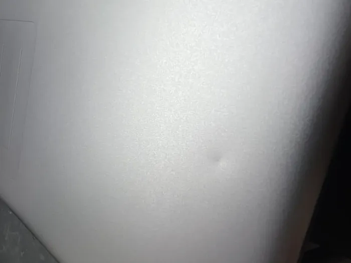 Ігровий ноутбук Б-класу Dell Alienware m18 R1 AMD / 18" (1920x1200) IPS / AMD Ryzen 9 7845HX (12 (24) ядер по 3,0 - 5,2 ГГц) / 32 ГБ DDR5 / 960 ГБ SSD / nVidia GeForce RTX 4070, 8 ГБ GDDR6, 128-біт / WebCam б/в - зображення 7