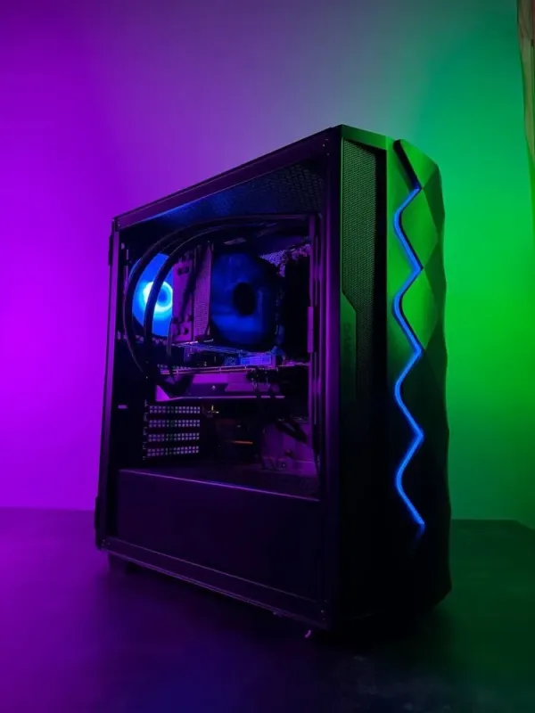 Ігровий ПК Tower / Intel Core i7-8700K (6 (12) ядер по 3.7 - 4.7 GHz) / 16 GB DDR4 / 500 GB SSD / nVidia GeForce GTX 1070, 8 GB GDDR5, 256-bit б/в - зображення 4