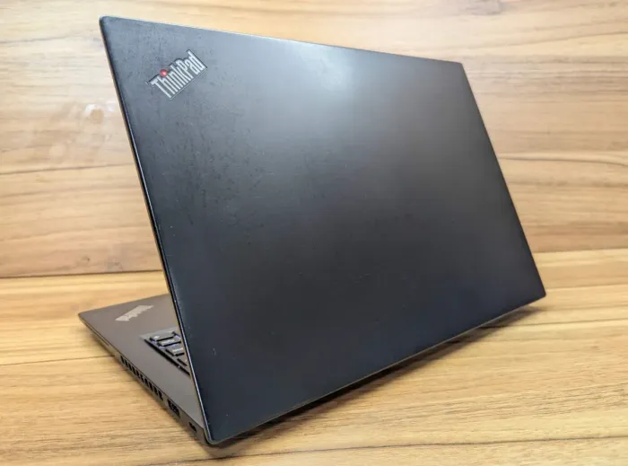 Ультрабук Lenovo ThinkPad x390 / 13.3" (1920x1080) IPS / Intel Core i7-8665U (4 (8) ядра по 1.9 - 4.8 GHz) / 16 GB DDR4 / 512 GB SSD / Intel UHD Graphics / WebCam / TouchID / Windows 10 б/у - зображення 7