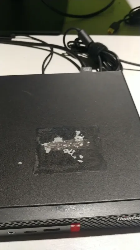 Неттоп Б-клас Lenovo Thinkcentre m75q-1 USFF / AMD Ryzen 5 3400GE (4 (8) ядер по 3.3 - 4.0 GHz) / 8 GB DDR4 / 256 GB SSD / AMD RX Vega 11 / USB 3.1 / Wi-Fi б/в - зображення 4