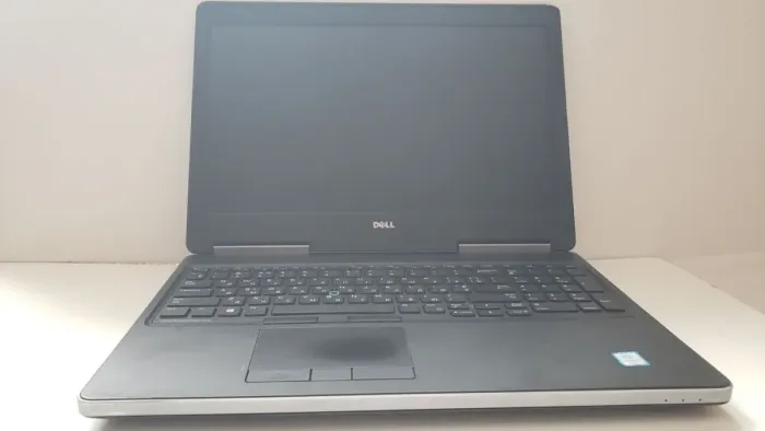 Мобільна робоча станція Б-класу Dell Precision 7510 / 15,6" (1920x1080) IPS / Intel Core i7-6820HQ (4 (8) ядра по 2,7 - 3,6 ГГц) / 16 ГБ DDR4 / 256 ГБ SSD + 500 ГБ HDD / nVidia Quadro M1000M, 2 ГБ GDDR5, 128-біт / WebCam б/в - зображення 2