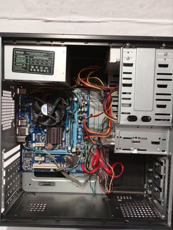 ПК Б-клас Prime PC Tower / Intel Core 2 Quad Q8300 (4 ядра по 2.5 GHz) / 8 GB DDR3 / 320 GB HDD / Intel HD GMA X4500 / DVD-RW / 450W б/в - изображение 5