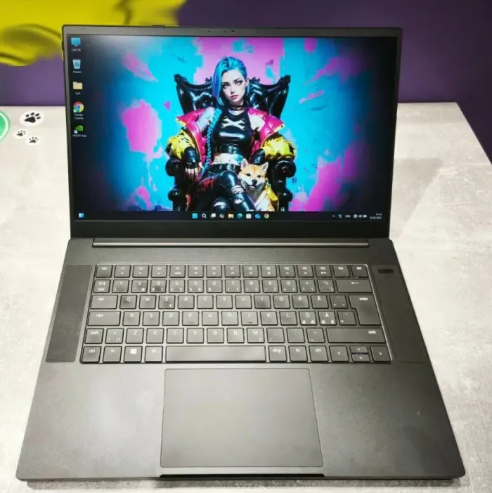 Ігровий ноутбук Razer Blade 15 Base RZ09-03286N22 / 15.6" (1920x1080) IPS / Intel Core i7-10750H (6 (12) ядер по 2.6 - 5.0 GHz) / 16 GB DDR4 / 512 GB SSD / nVidia GeForce RTX 2060, 6 GB GDDR6, 192-bit / WebCam б/в - зображення 6