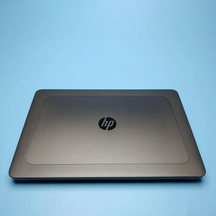 Мобільна робоча станція HP ZBook 15 G3 / 15.6" (1920x1080) IPS / Intel Core i7-6700HQ (4 (8) ядра по 2.6 - 3.5 GHz) / 16 GB DDR4 / 256 GB SSD / nVidia Quadro M1000M, 2 GB GDDR5, 128-bit / WebCam / Win 10 Pro б/в - зображення 3