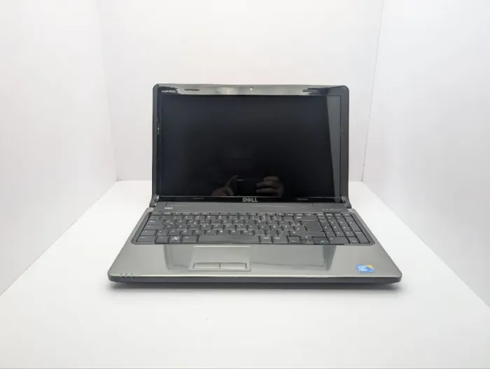Ноутбук Dell Inspiron 1564 / 15.6" (1366x768) TN / Intel Core i5-520M (2 (4) ядра по 2.4 - 2.93 GHz) / 6 GB DDR3 / 240 GB SSD / Intel HD Graphics / WebCam б/в - зображення 7