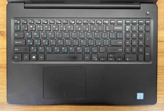 Ноутбук Dell Latitude 3590 / 15.6" (1920x1080) IPS / Intel Core i5-8250U (4 (8) ядра по 1.6 - 3.4 GHz) / 16 GB DDR4 / 512 GB SSD / Intel UHD Graphics 620 / WebCam / Windows 10 б/в - зображення 3