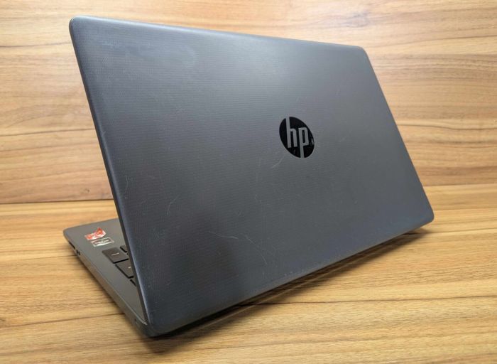 Ноутбук Б-клас HP 255 G7 / 15.6" (1920x1080) IPS / AMD Ryzen 3 3200U (2 (4) ядра по 2.6 - 3.5 GHz) / 8 GB DDR4 / 256 GB SSD / AMD Radeon Vega 3 Graphics / WebCam / Windows 10 б/в - зображення 7