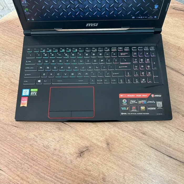 Ігровий ноутбук MSI Raider GE63 RGB 9SG / 15.6" (1920x1080) IPS / Intel Core i7-9750H (6 (12) ядер по 2.6 - 4.5 GHz) / 16 GB DDR4 / 512 GB SSD / nVidia GeForce RTX 2080, 8 GB GDDR6, 256-bit / WebCam б/в - зображення 7