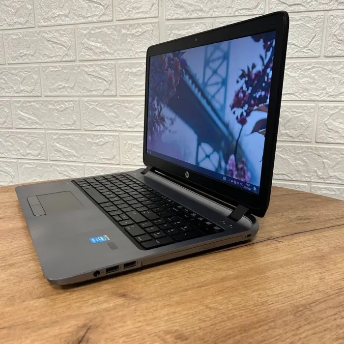 Ноутбук Б-клас HP ProBook 450 G2 / 15.6" (1366x768) TN / Intel Core i7-5500U (2 (4) ядра по 2.4 - 3.0 GHz) / 8 GB DDR3 / 256 GB SSD / Intel HD Graphics 5500 / WebCam / DVD-ROM б/в - зображення 5