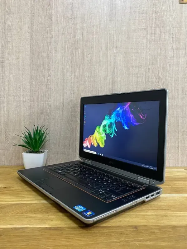 Ноутбук Dell Latitude E6420 / 14" (1600x900) TN / Intel Core i7-2620M (2 (4) ядра по 2.7 - 3.4 GHz) / 8 GB DDR3 / 128 GB SSD / nVidia NVS 4200M, 1 GB GDDR3a, 64-bit / VGA б/в - зображення 4