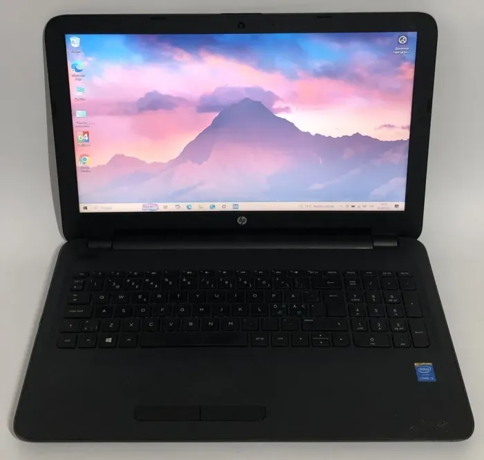 Ноутбук Б-клас HP 250 G4 / 15.6" (1366x768) TN / Intel Core i3-5005U (2 (4) ядра по 2.0 GHz) / 8 GB DDR3 / 128 GB SSD / Intel HD Graphic 5500 / WebCam / Win 10 Home б/в - зображення 2