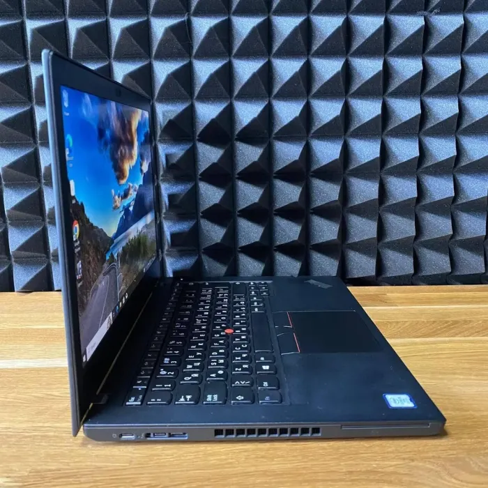 Ультрабук Lenovo ThinkPad T480 / 14" (1920x1080) TN Touch / Intel Core i5-8350U (4 (8) ядра по 1.7 - 3.6 GHz) / 16 GB DDR4 / 256 GB SSD / Intel UHD Graphics 620 / WebCam б/в - зображення 5