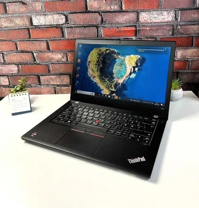 Ультрабук Lenovo ThinkPad A485 / 14" (1920x1080) IPS / AMD Ryzen 5 2500U (4 (8) ядра по 2.0 - 3.6 GHz) / 16 GB DDR4 / 256 GB SSD M.2 / AMD Radeon RX Vega 8 Graphics / WebCam / Win 10 Pro б/в - зображення 8