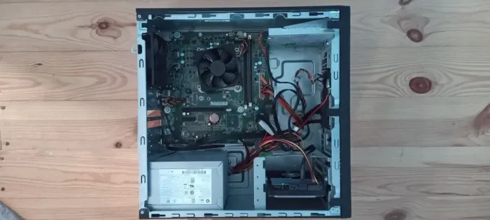 ПК HP 280 G2 Tower / Intel Core i3-6100 (2 (4) ядра по 3.7 GHz) / 4 GB DDR4 / 500 GB HDD / Intel HD Graphics 530 / DVD-RW б/в - зображення 4