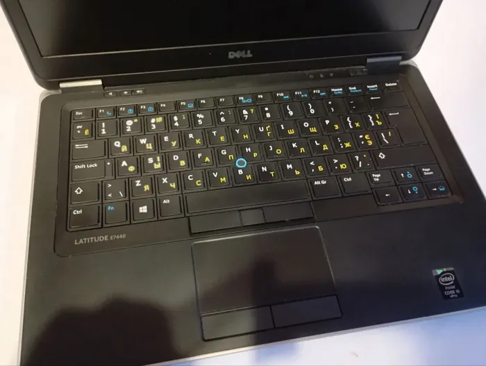Ультрабук Dell Latitude E7440 / 14" (1920x1080) TN / Intel Core i5-4300U (2 (4) ядра по 1.9 - 2.9 GHz) / 8 GB DDR3 / 256 GB SSD / Intel HD Graphics 4400 / WebCam / АКБ не тримає б/в - зображення 8