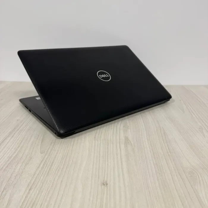 Ноутбук Dell Inspiron 3793 / 17.3" (1920x1080) TN / Intel Core i7-1065G7 (4 (8) ядра по 1.3 - 3.9 GHz) / 16 GB DDR4 / 512 GB SSD NVMe / nVidia GeForce MX230, 2 GB GDDR5, 64-bit / WebCam б/в - зображення 6