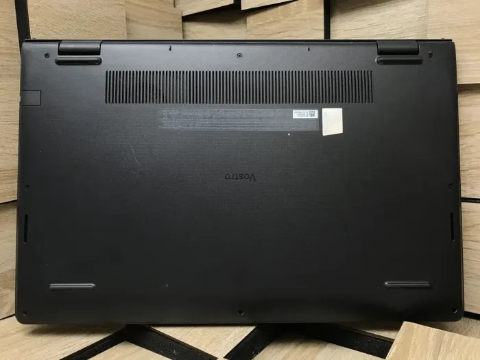 Ультрабук Б-клас Dell Vostro 3510 / 15.6" (1920x1080) IPS / Intel Core i5-1135G7 (4 (8) ядра по 4.2 GHz) / 8 GB DDR4 / 256 GB SSD / Intel Iris Xe Graphics / WebCam / Windows 10 б/в - зображення 9