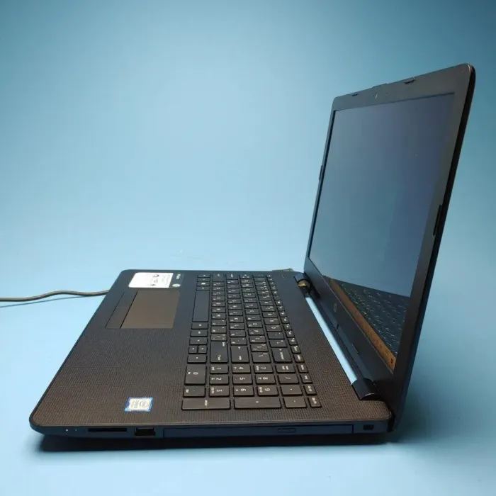 Ноутбук HP 15-bs115dx / 15.6" (1366x768) TN Touch / Intel Core i5-8250U (4 (8) ядра по 1.6 - 3.4) / 8 GB DDR4 / 240 GB SSD / Intel HD Graphics 620 / WebCam / DVD-ROM / Win 10 Home б/в - зображення 4