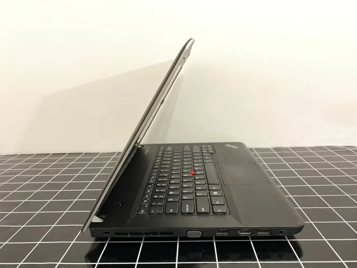 Ноутбук Б-клас Lenovo ThinkPad E440 / 14" (1366x768) TN / Intel Core i3-4000M (2 (4) ядра по 2.4 GHz) / 8 GB DDR3 / 500 GB HDD / Intel HD Graphics 4600 / WebCam / DVD-RW / HDMI б/в - зображення 6